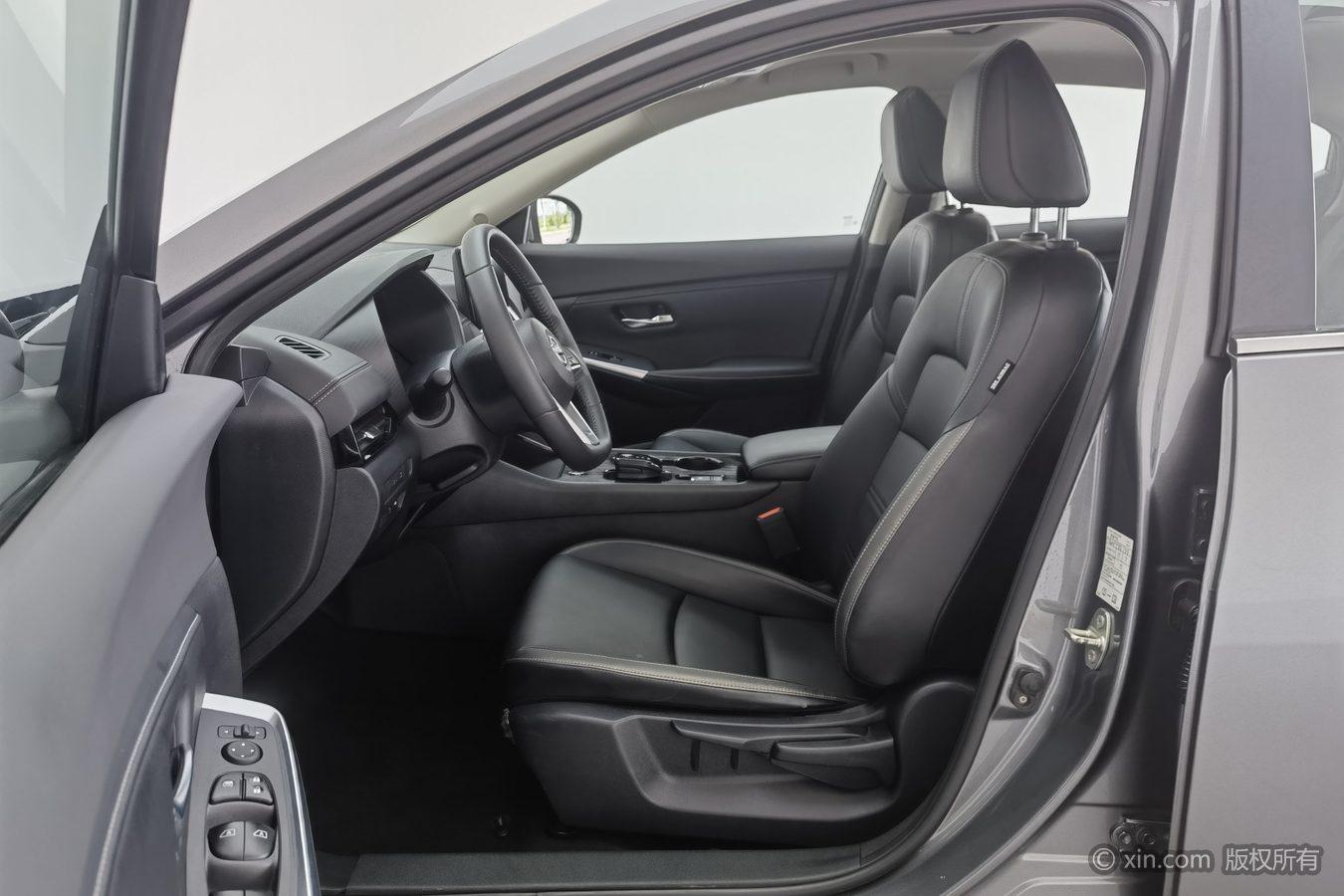 Nissan Xuan Yi 2021 Темно-серый из Китая, фото 4