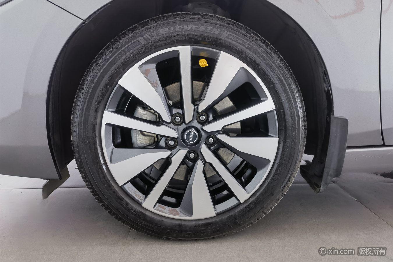 Nissan Xuan Yi 2021 Темно-серый из Китая, фото 5
