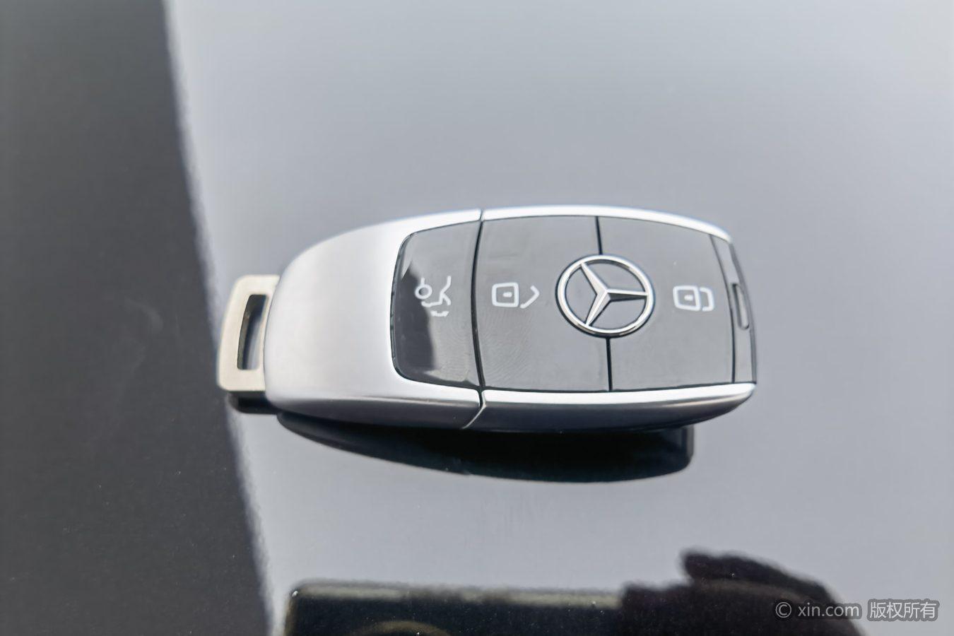 Mercedes-Benz E-Class E 2023 E 300 L Fashion