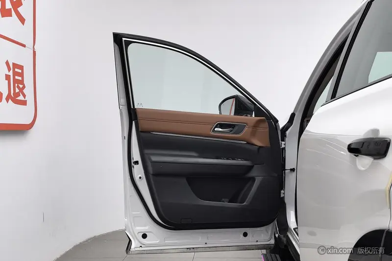 Nissan Pathfinder — фото 16