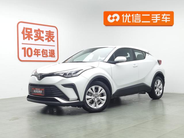 Toyota C-HR 2022 года выпуска