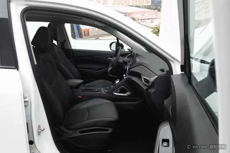 Chevrolet Orlando — фото 14