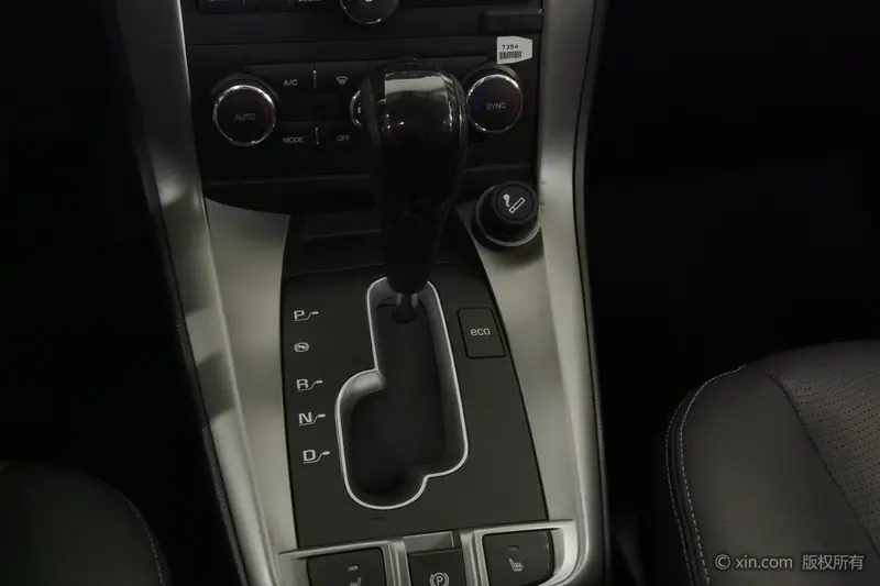 Chevrolet Captiva — фото 10