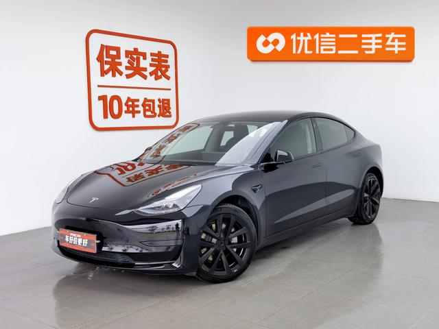 Tesla Model 3 2022 года выпуска