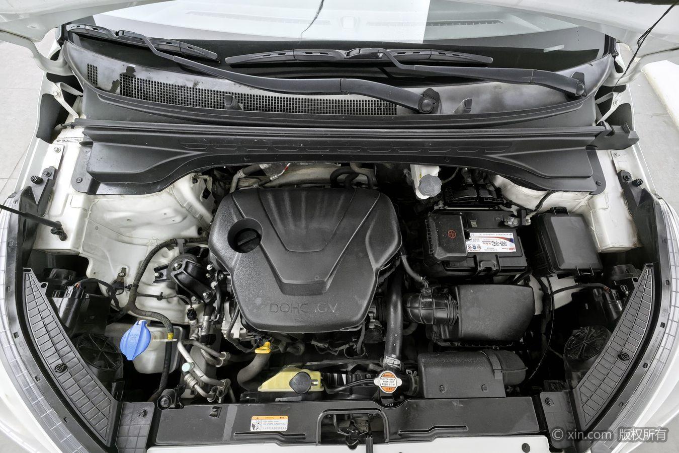Hyundai ix25 2015 1.6L AT Luxury DLX