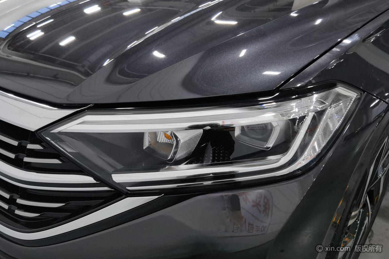 Volkswagen Sagitar 2024 300TSI DSG