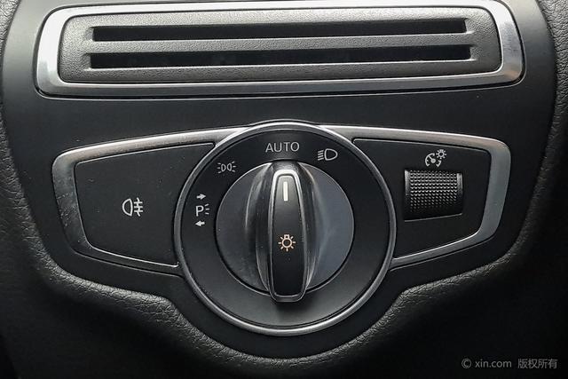 Mercedes-Benz GLC 2017 GLC 260 4 MATIC — фото 17