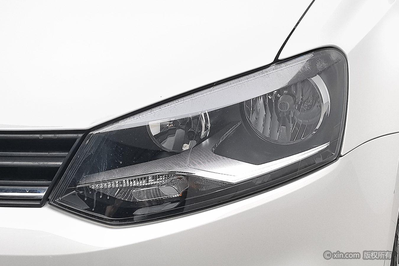 Volkswagen Polo 2014 1.4L MT