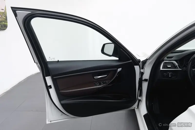 BMW 3 Series — фото 16