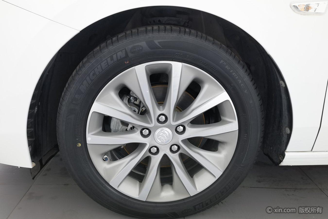 Buick GL6 2021 323T Luxury