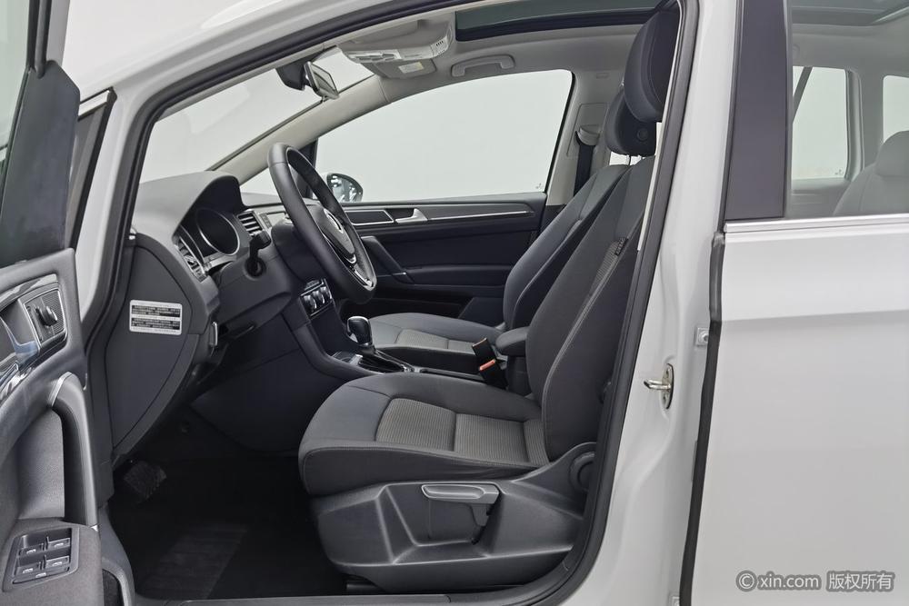 Volkswagen Golf Sportsvan, фото 17