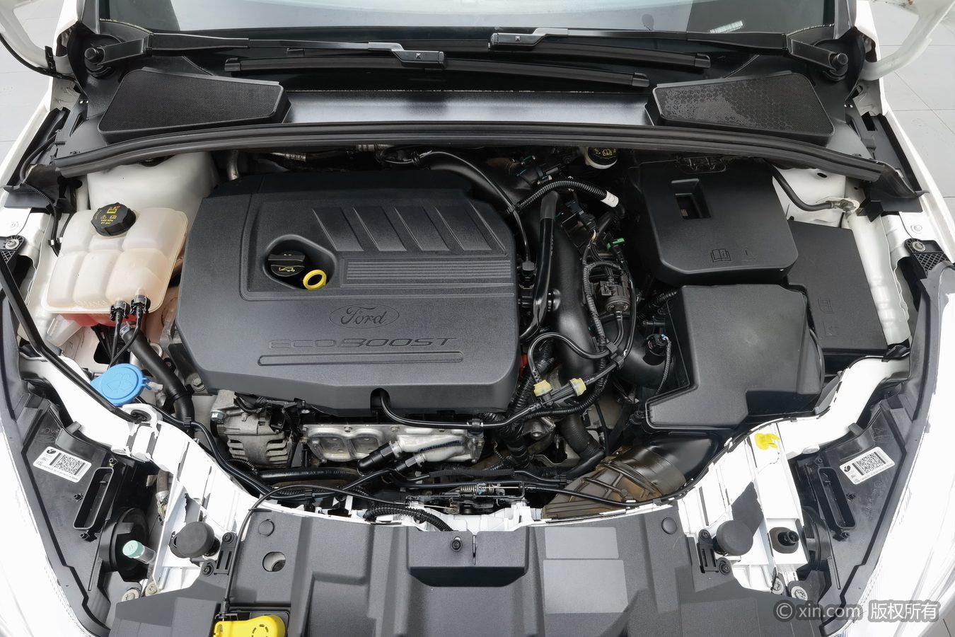 Ford Focus 2018 EcoBoost 180 AT Elite