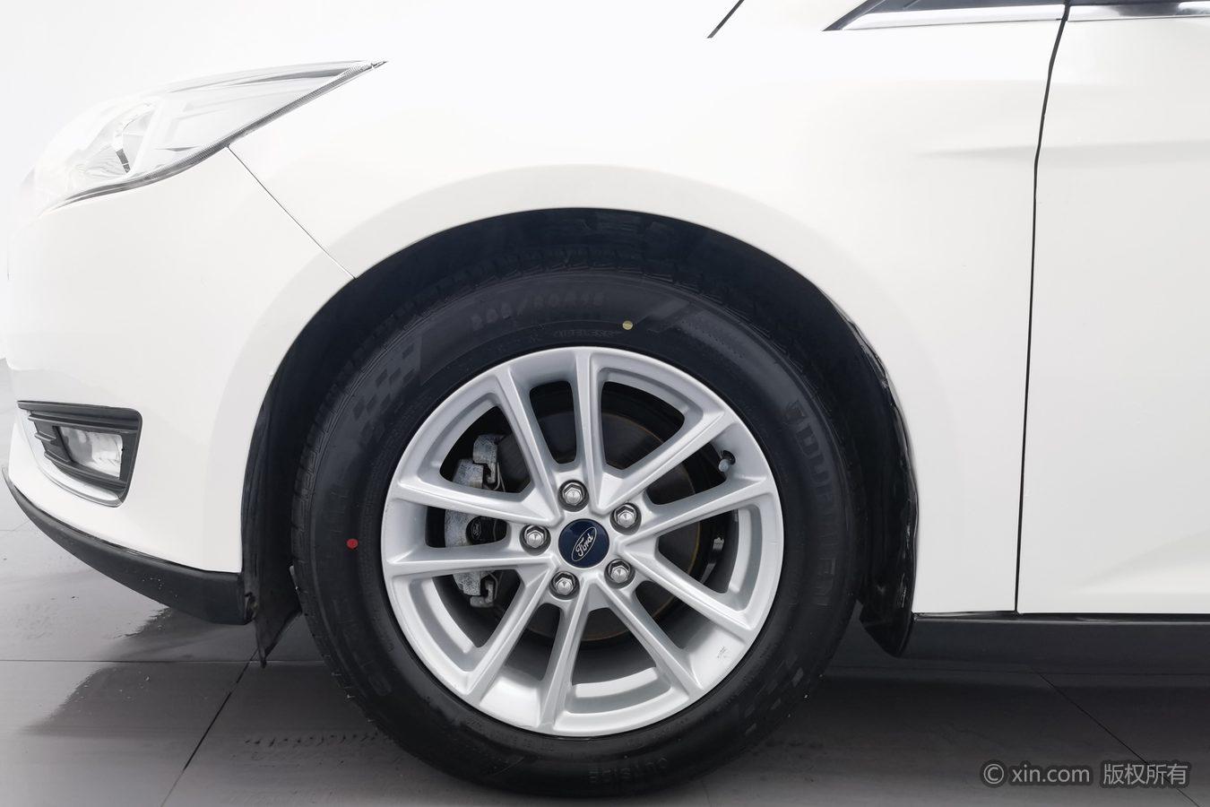 Ford Focus 2018 EcoBoost 180 AT Elite
