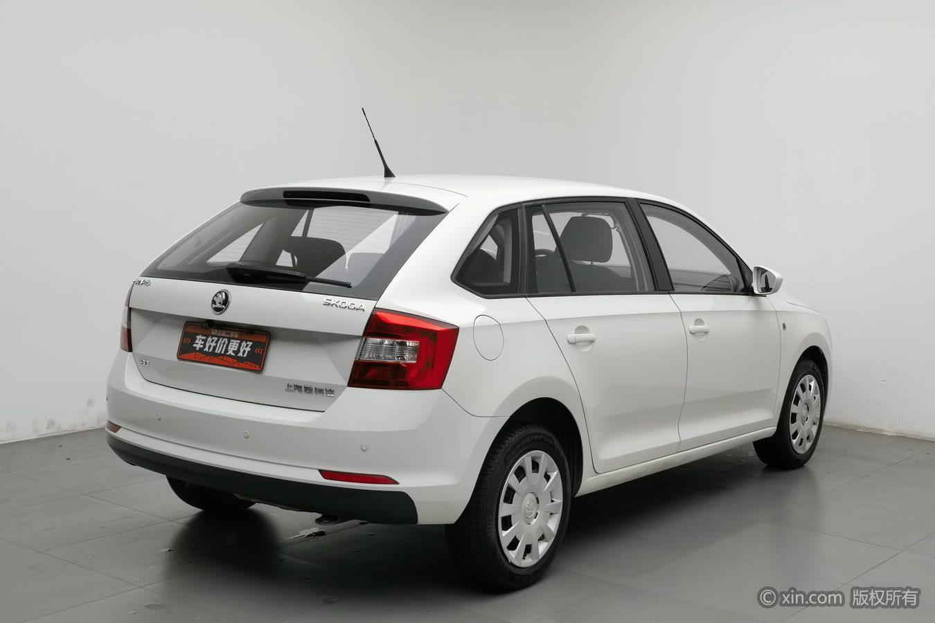 Skoda Rapid Spaceback 2016 1.6L AT