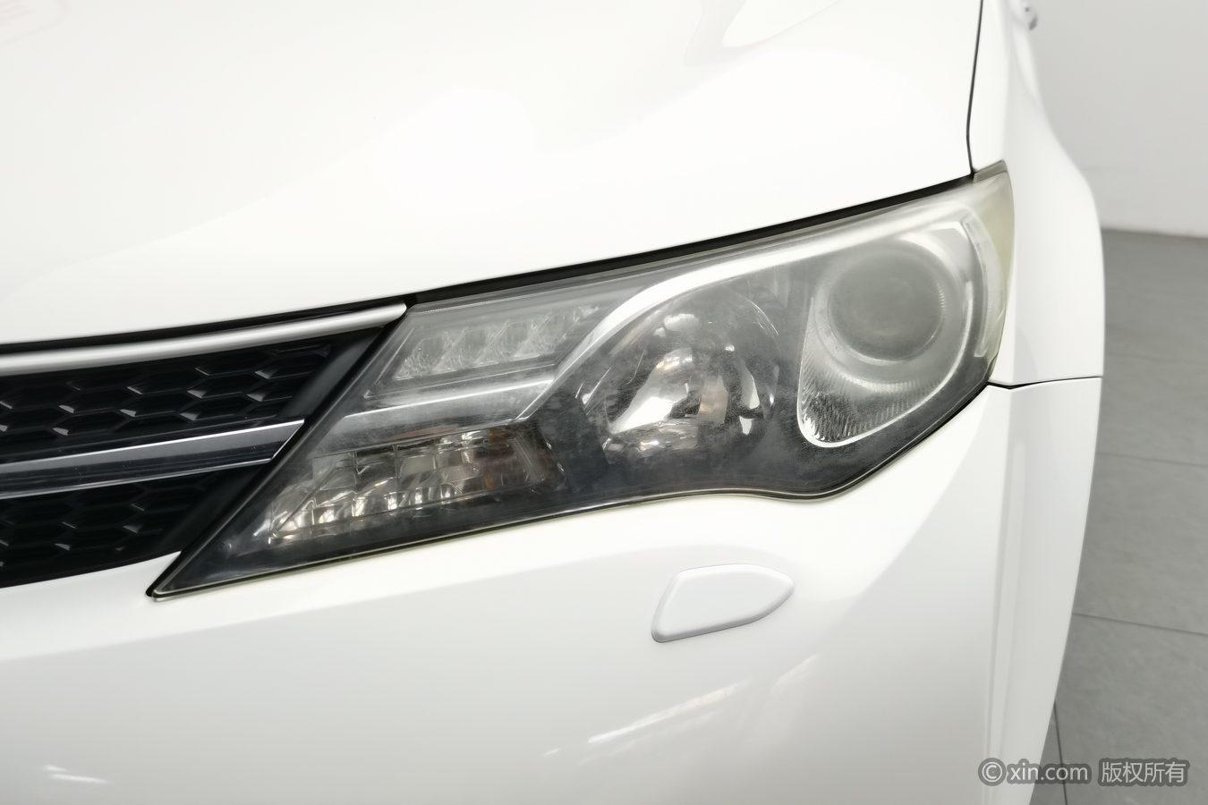 Toyota RAV4 2013 2.5L AT Luxury