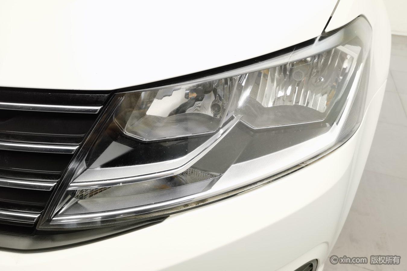 Volkswagen Gran Lavida 2015 1.6L AT
