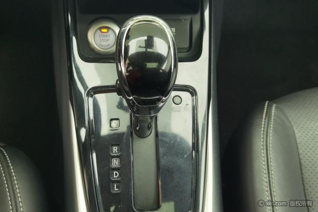 Nissan TIIDA 2016 1.6 L CVT — фото 15