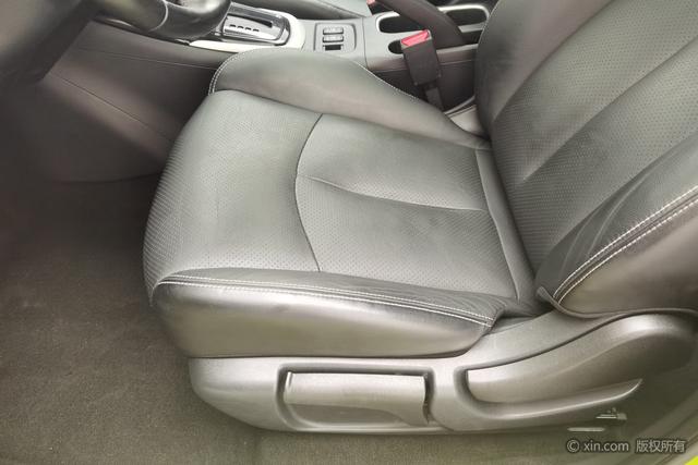Nissan TIIDA 2016 1.6 L CVT — фото 18