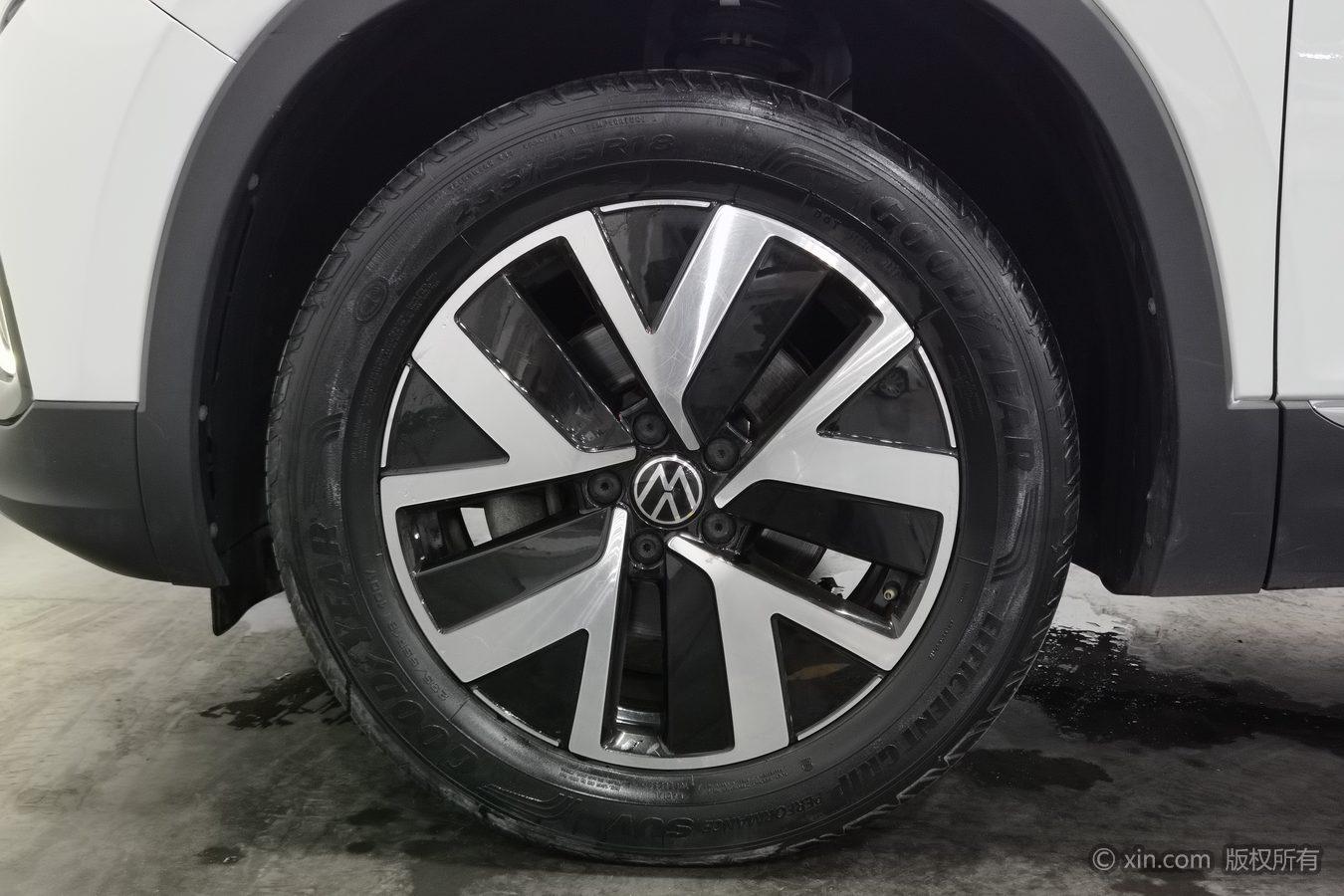 Volkswagen Tayron 2024 300TSI Luxury Plus