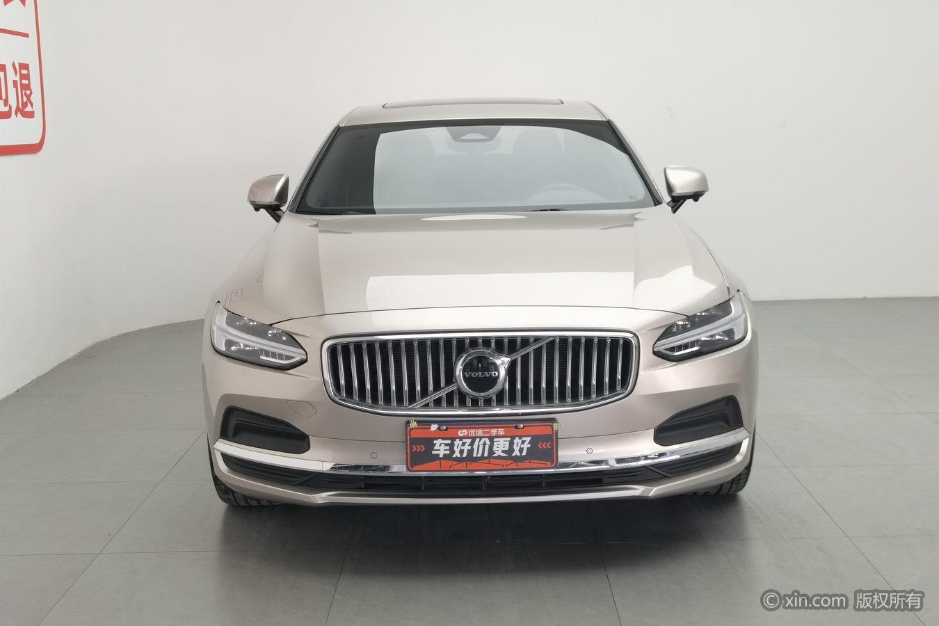 Volvo S90 2025 B5 Luxury