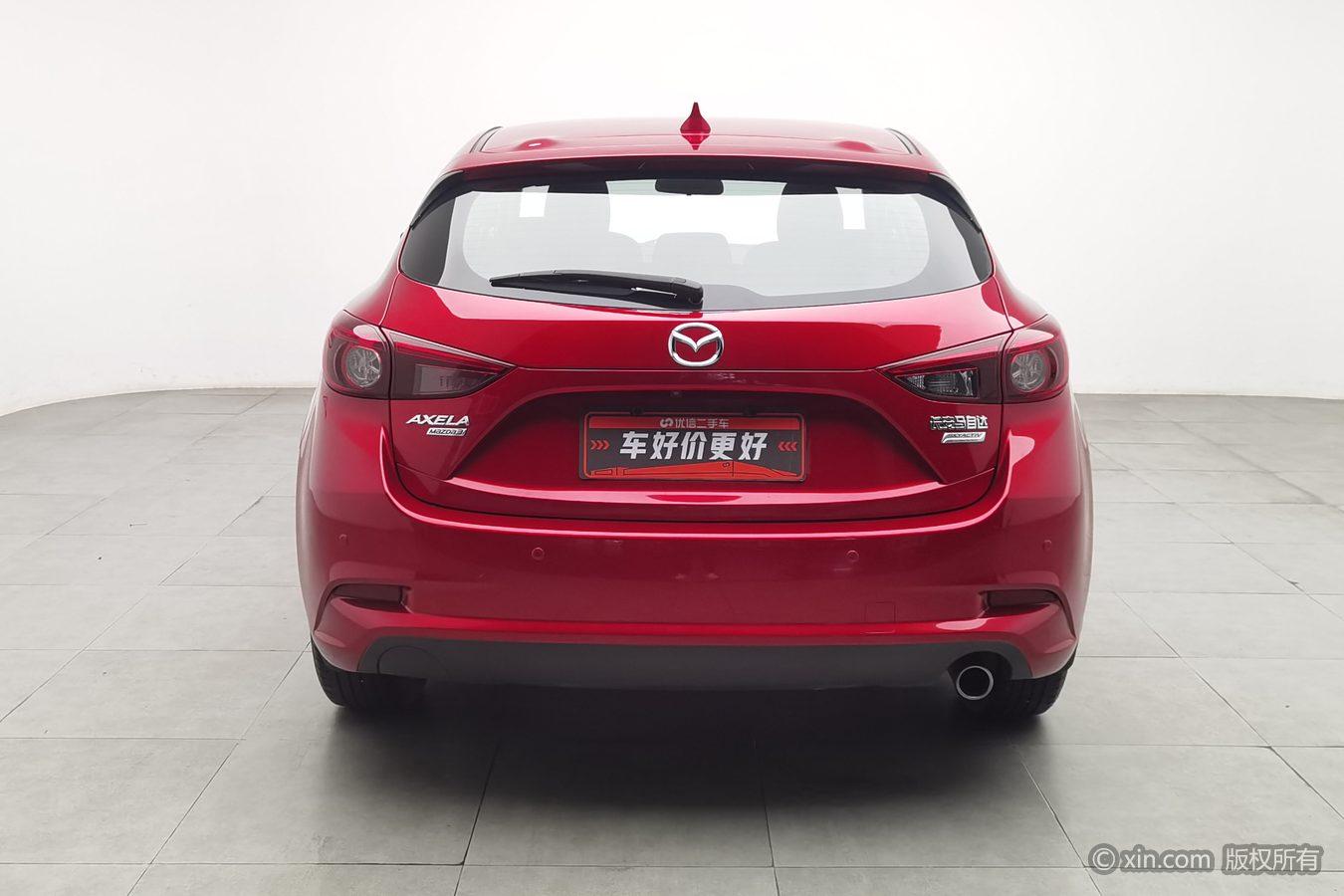 Mazda Mazda3 3 2017 1.5L AT Luxury V