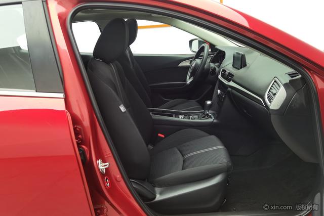 Mazda 3 2017 1.5 L ATLuxury V — фото 10