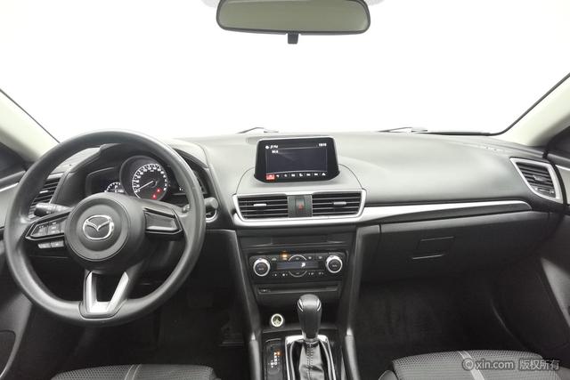 Mazda 3 2017 1.5 L ATLuxury V — фото 13