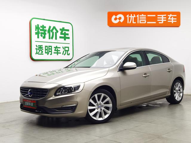 Volvo S60 2015 года выпуска