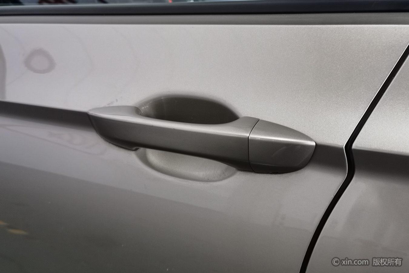 Volkswagen Lamando 2015 230TSI DSG