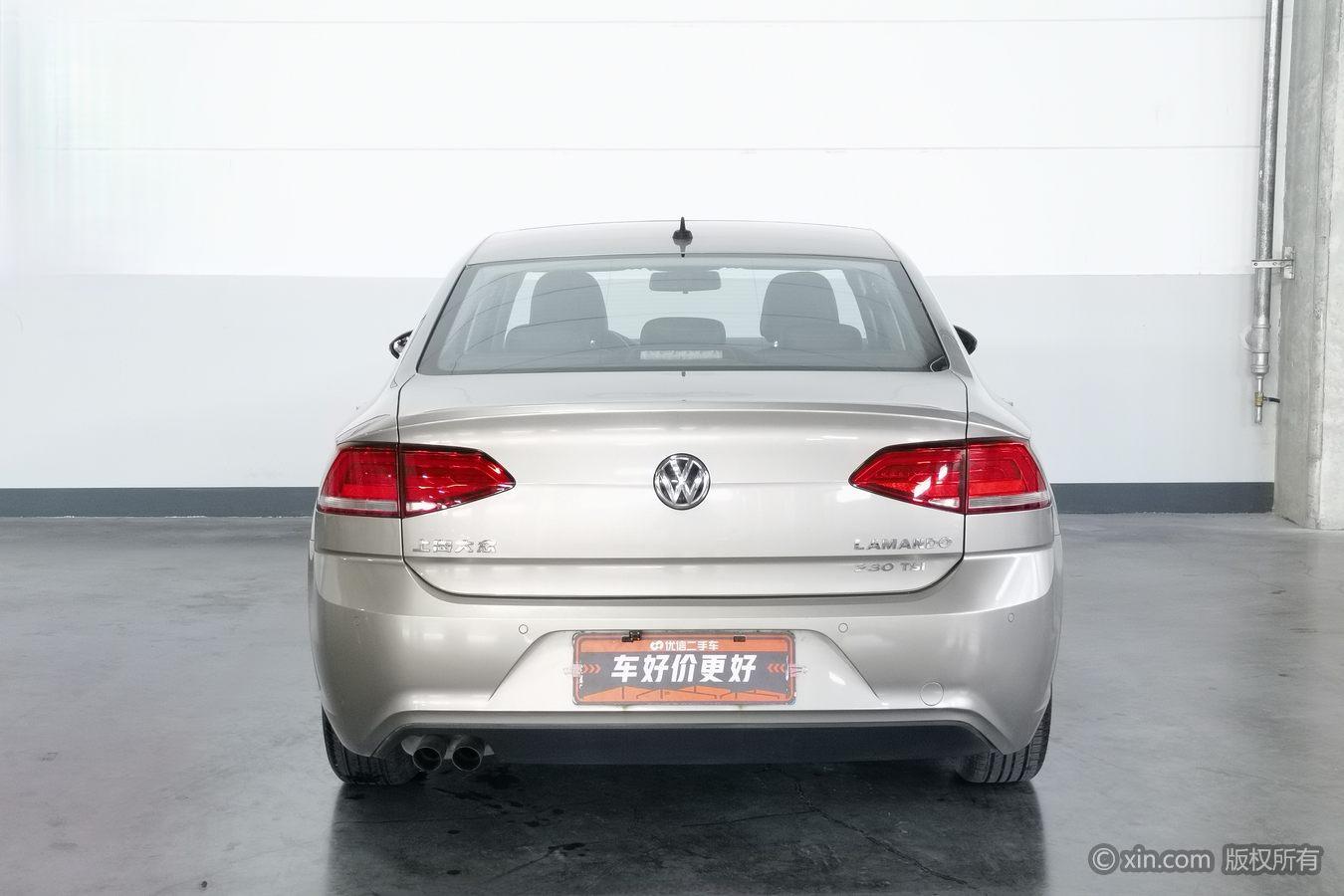 Volkswagen Lamando 2015 230TSI DSG