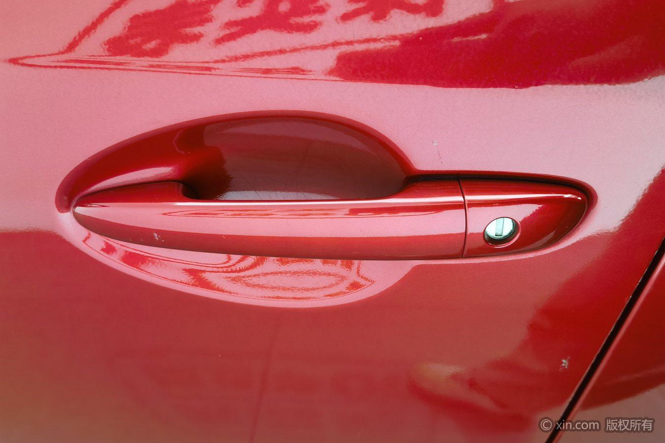 Mazda Mazda3 3 2017 2.0L AT Luxury V