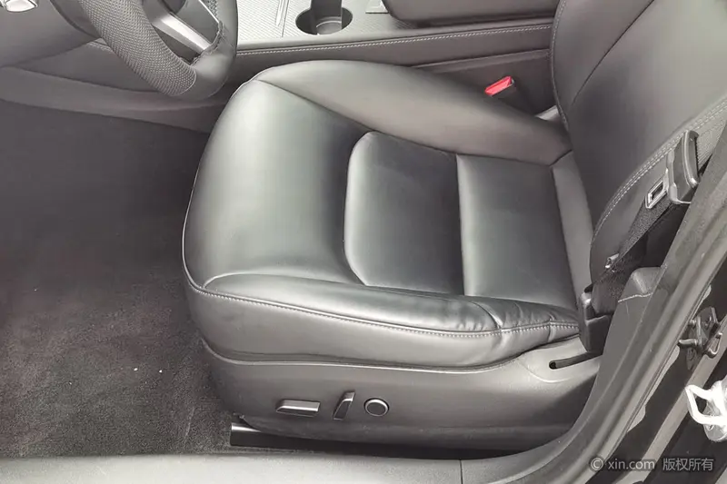 Tesla Model 3 — фото 12