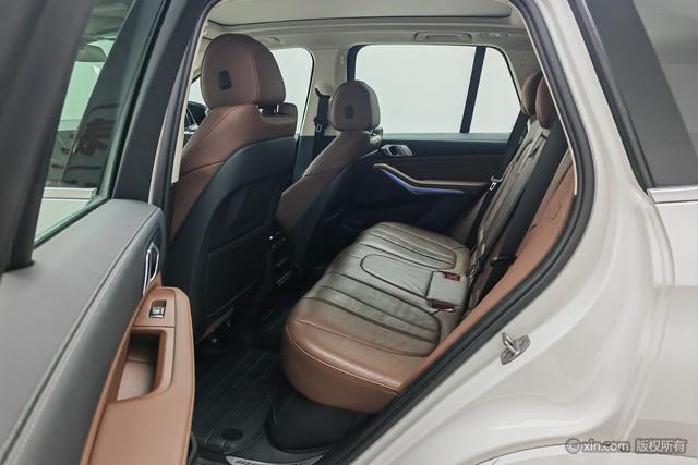 BMW X5 2020 x Drive 30i M — фото 19