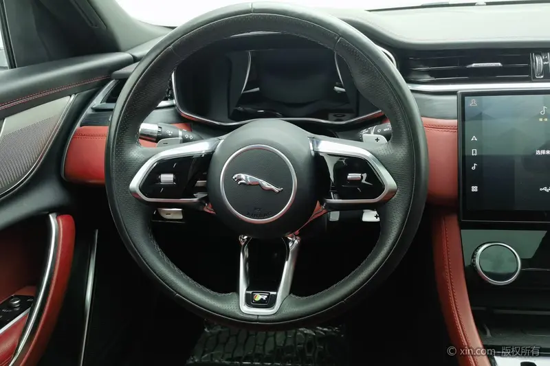Jaguar XFL 2.0 T P 250 2 WDSport — фото 9