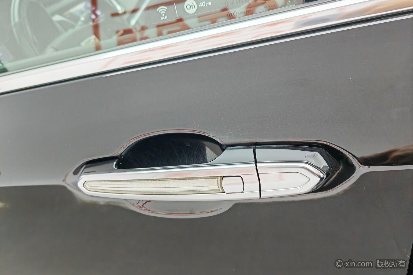 Cadillac XT6 2021 28T мест Luxury
