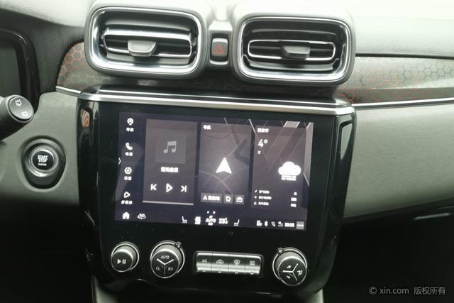 Lynk 02 2018 Синий из Китая