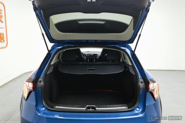 Lynk 02 2018 Синий из Китая, фото 6