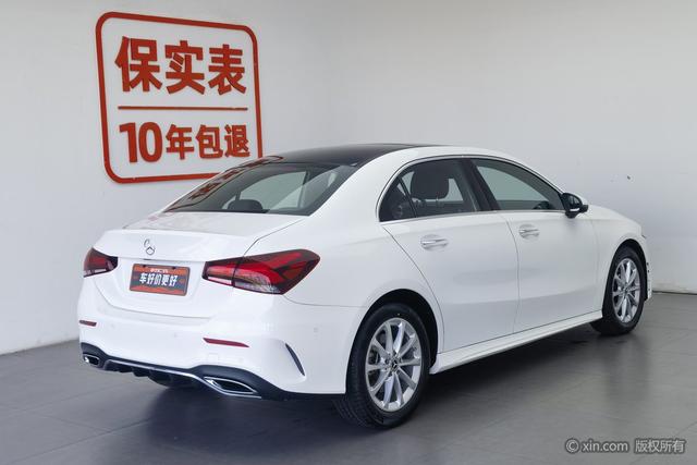 Mercedes-Benz A-Class 2022 A 200 L — фото 4