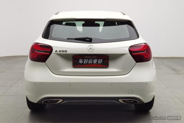 Mercedes-Benz A-Class 2018 A 200 — фото 3