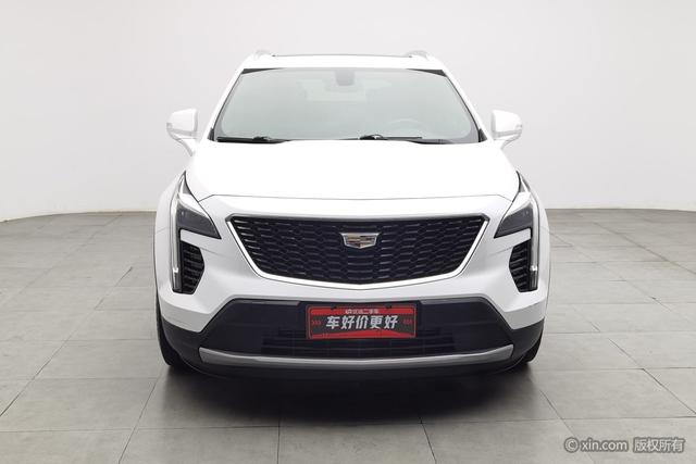 Cadillac XT4 2020 28 T 2 WDLeading — фото 2