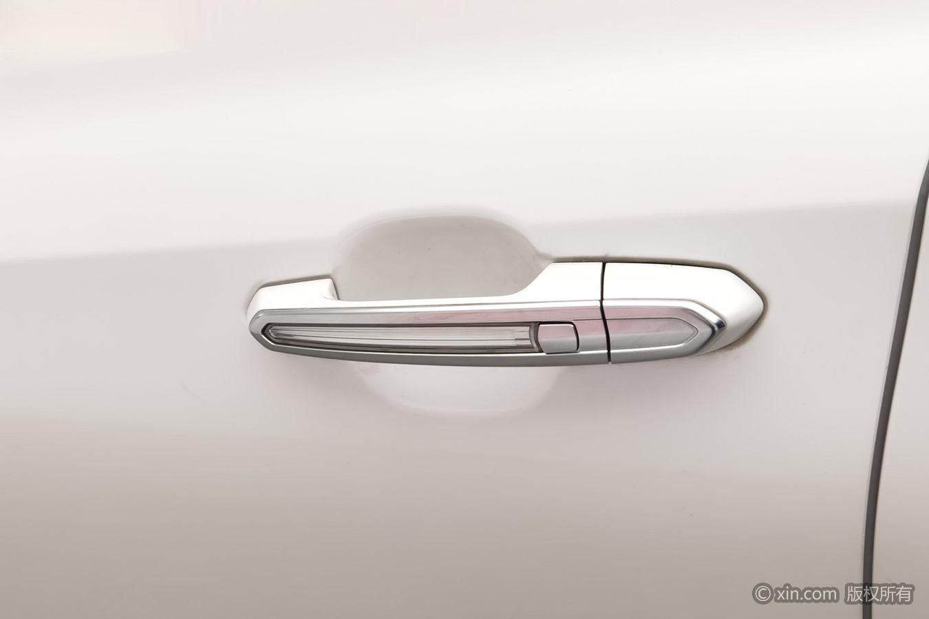 Cadillac XT4 2020 28T Lead