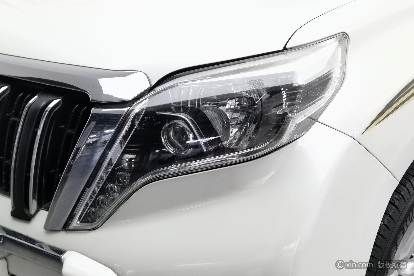 Toyota Land Cruiser Prado 2015 2.7L AT Standard