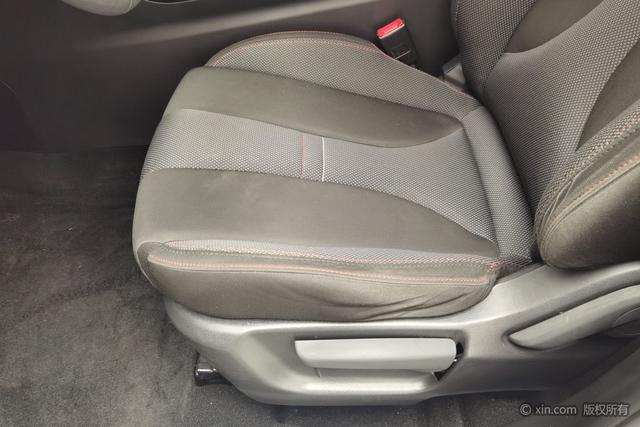 Changan Auchan X5 2021 1.6 L CVTLuxury — фото 18