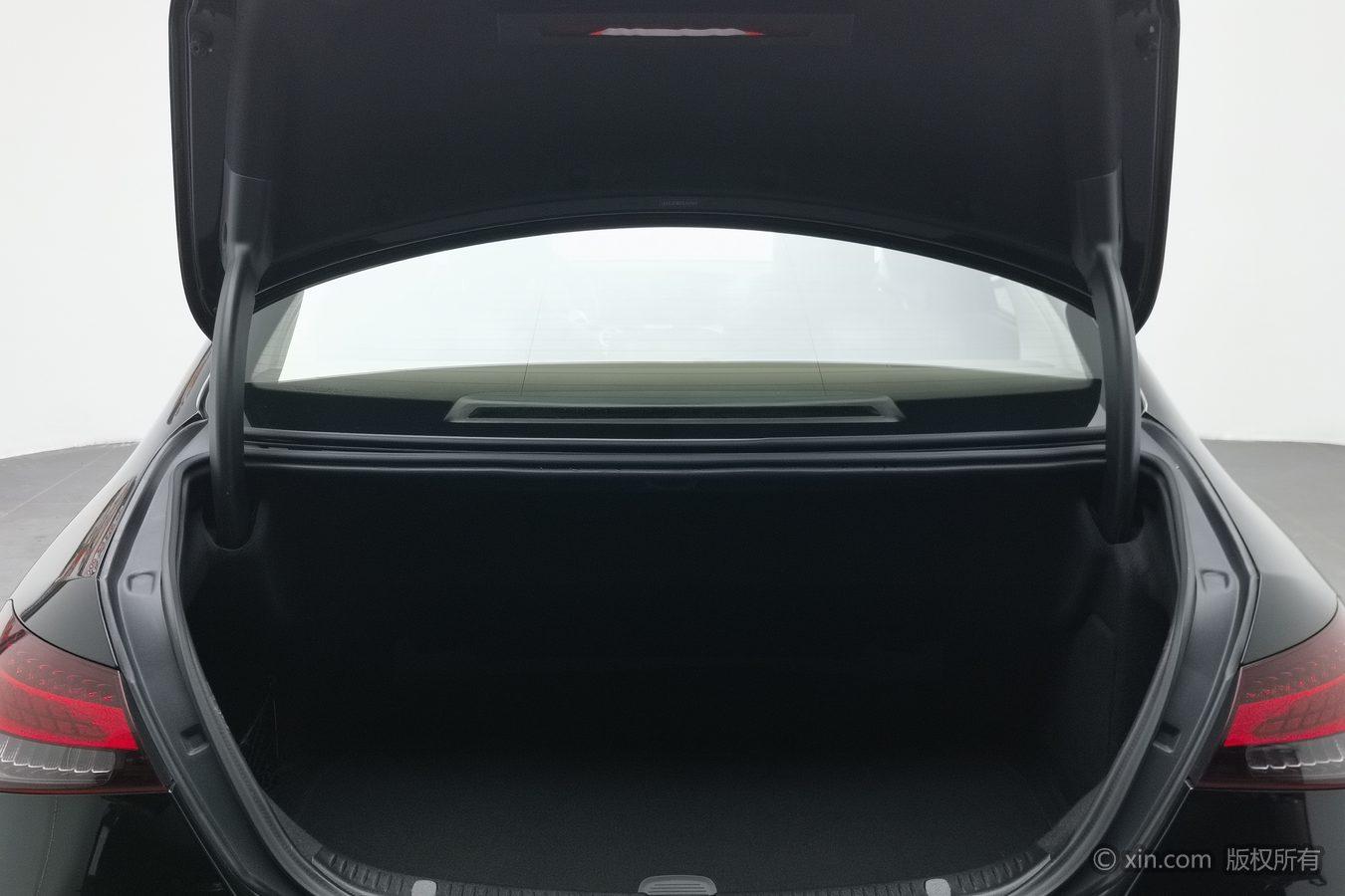 Mercedes-Benz E-class id 4438458 из Китая 15