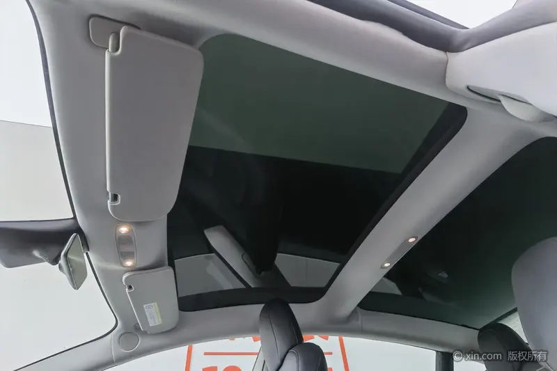 Tesla Model 3 — фото 14