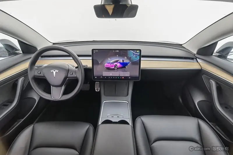 Tesla Model 3 — фото 7