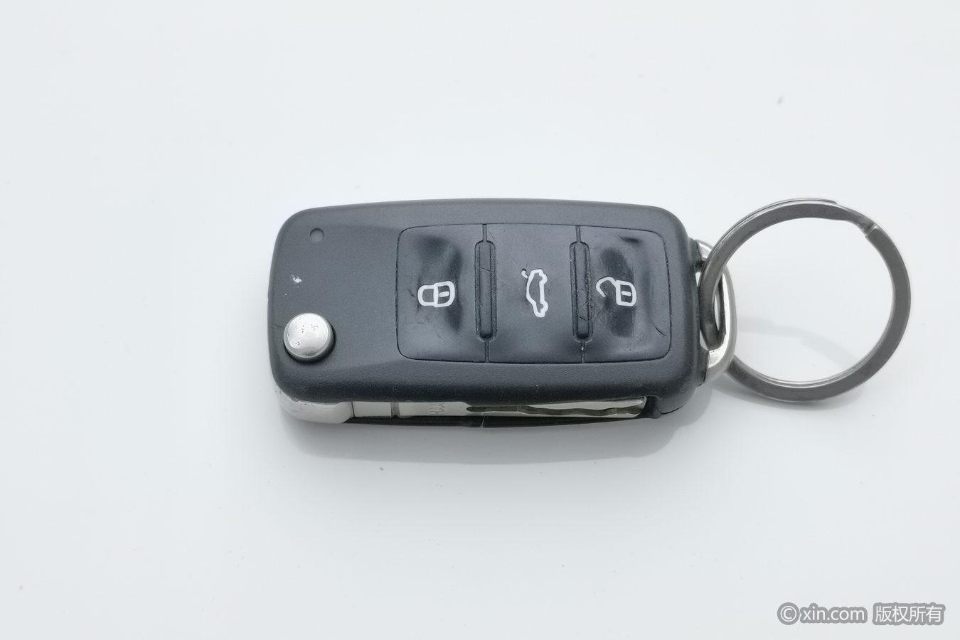 Volkswagen Sagitar 2014 1.4TSI MT Luxury