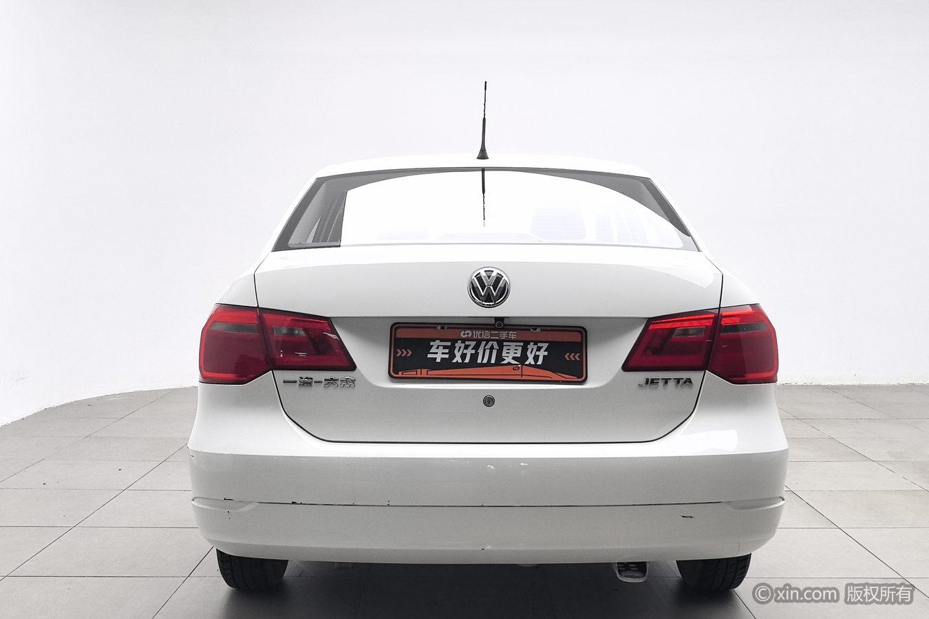 Volkswagen Jetta 2015 1.6L MT Fashion