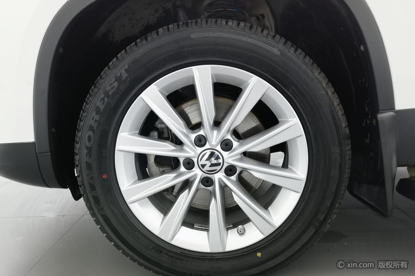 Volkswagen Tiguan 2015 1.8TSI AT Comfort