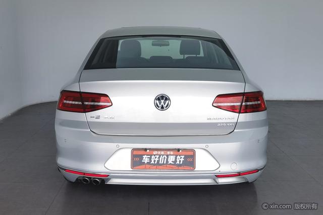 Volkswagen Magotan 2017 330 TSI DSG Leading — фото 3